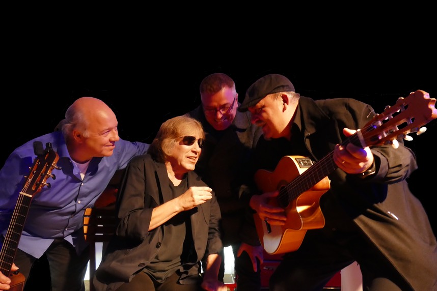 Kai Heumann's Proyecto Guitarra Latina Con José Feliciano. Photo © U.Koprivc